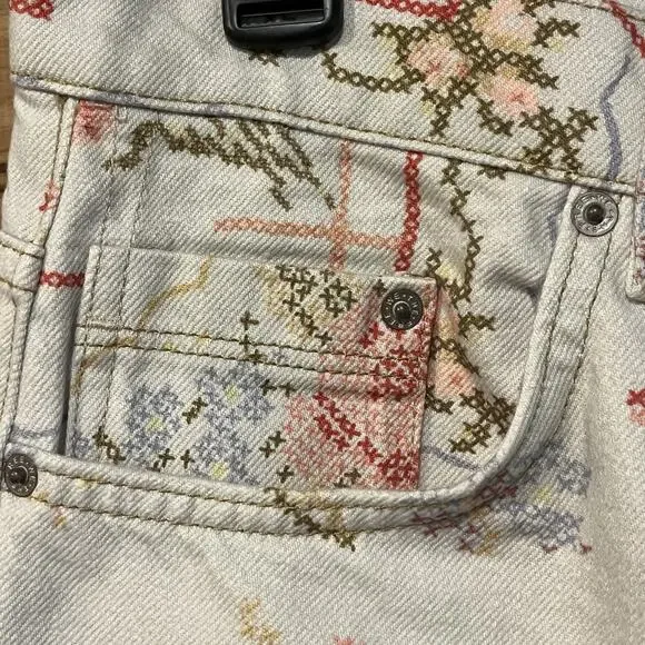 Free People We The Free Eden Slouch Jeans Cross Stitch Print Button Fly Size 27 - Picture 6 of 16